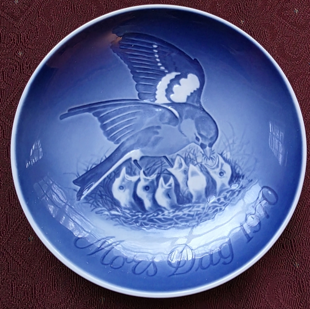 B&G Copenhagen Porcelain, Mother's Day Bird Plate, Made in Denmark, Mors Dag 197